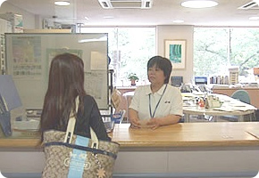 柏市の産婦人科「巻石堂病院」のナースステーション