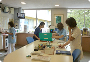 柏市の産婦人科「巻石堂病院」のナース
